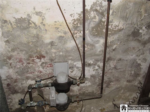 812 Newland Avenue, Jamestown, NY 14701