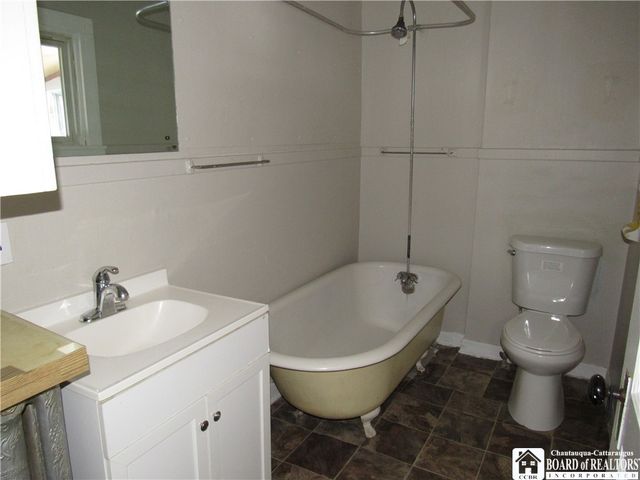 812 Newland Avenue, Jamestown, NY 14701