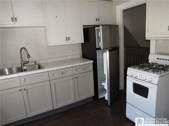 812 Newland Avenue, Jamestown, NY 14701