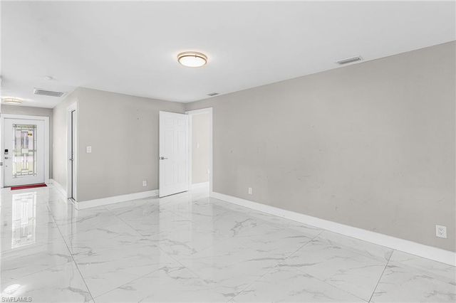 1936 Palaco Grande PKWY, Cape Coral, FL 33904