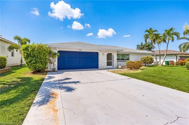 1936 Palaco Grande PKWY, Cape Coral, FL 33904