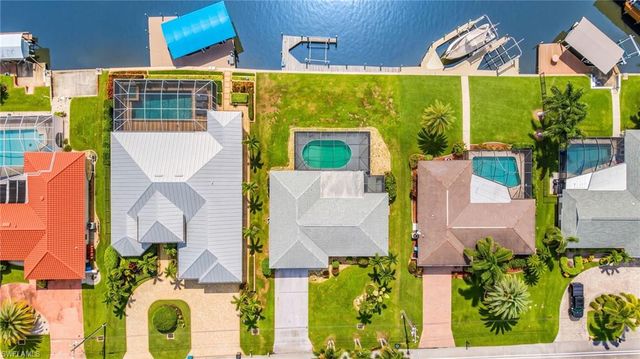 1936 Palaco Grande PKWY, Cape Coral, FL 33904