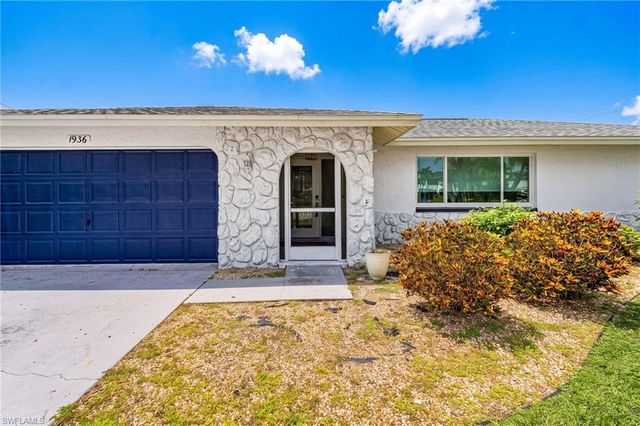 1936 Palaco Grande PKWY, Cape Coral, FL 33904