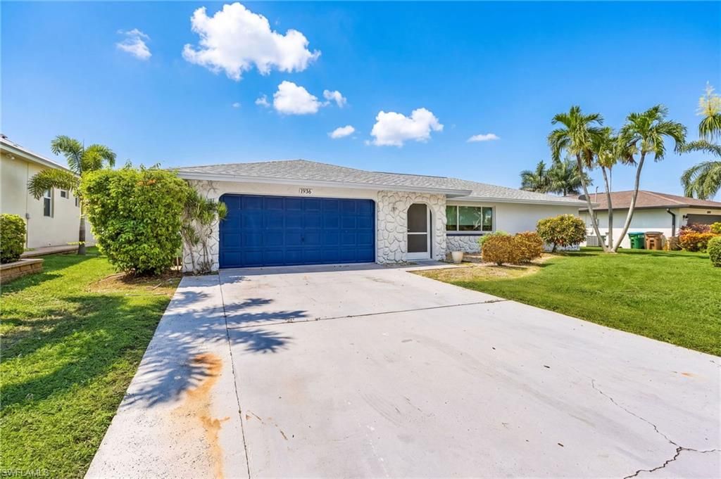 1936 Palaco Grande PKWY, CAPE CORAL, FL 33904 — photo 2