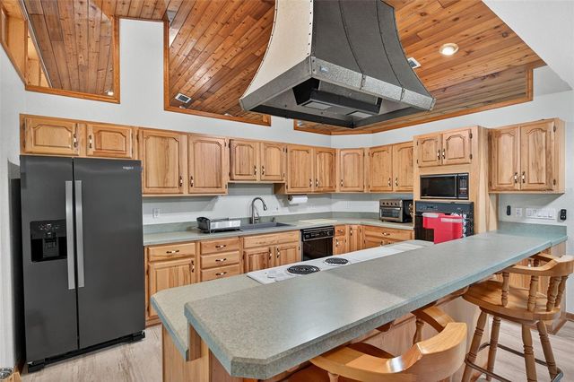 1312 GROVE AVENUE, Tarpon Springs, FL 34689