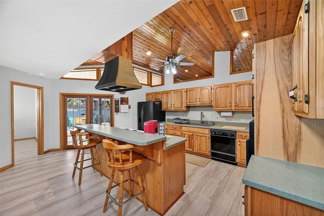 1312 GROVE AVENUE, Tarpon Springs, FL 34689
