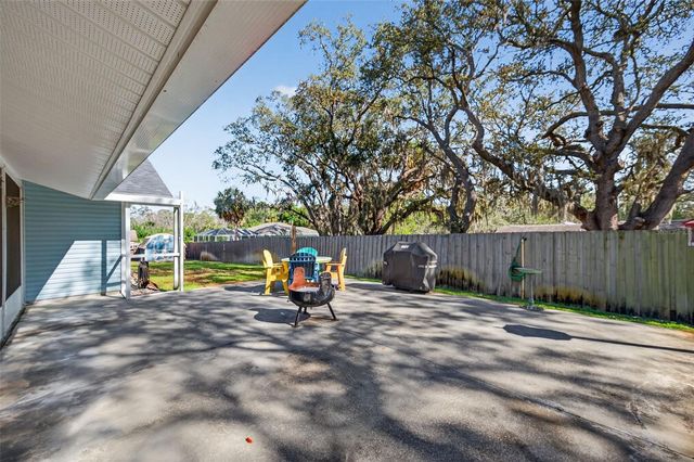 1312 GROVE AVENUE, Tarpon Springs, FL 34689