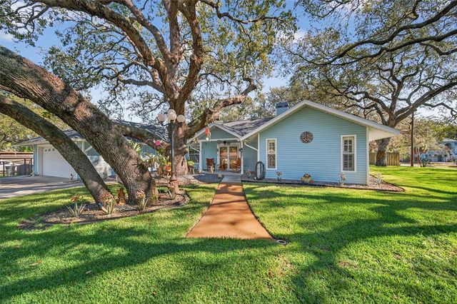 1312 GROVE AVENUE, Tarpon Springs, FL 34689