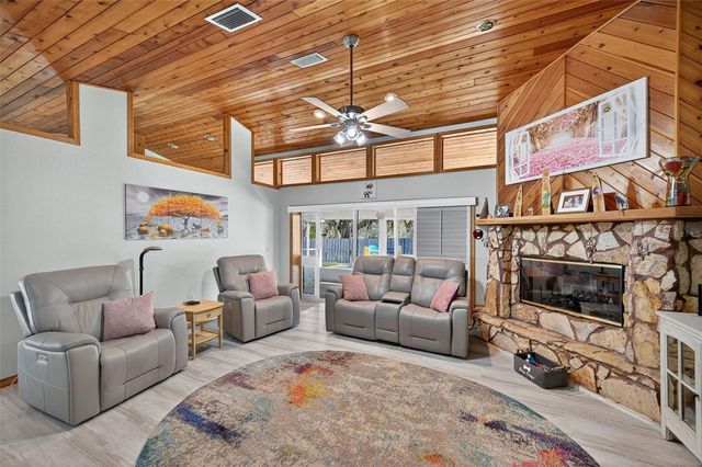 1312 GROVE AVENUE, Tarpon Springs, FL 34689
