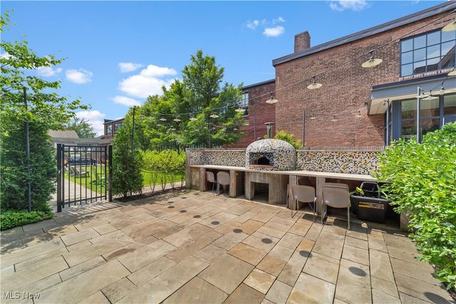 2048 Fulton Road 107, Cleveland, OH 44113