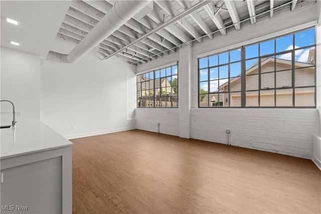 2048 Fulton Road 107, Cleveland, OH 44113