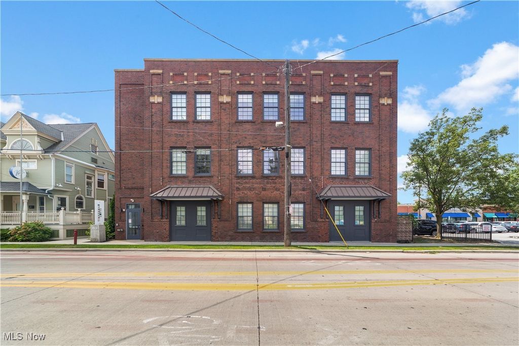 2048 Fulton Road 107, Cleveland, OH 44113