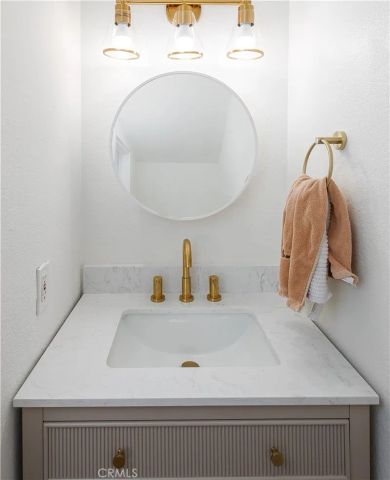 355 N Maple Street 203, Burbank, CA 91505