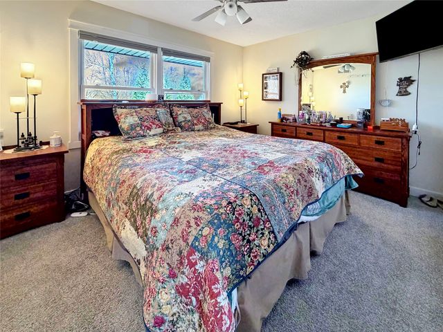 8735 NW 53rd Place, Johnston, IA 50131