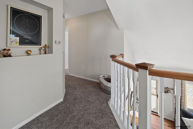 1602 SUMMERSET DR, Cheyenne, WY 82001