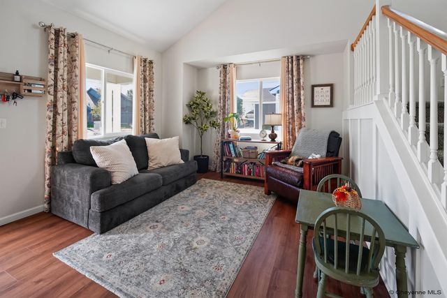 1602 SUMMERSET DR, Cheyenne, WY 82001
