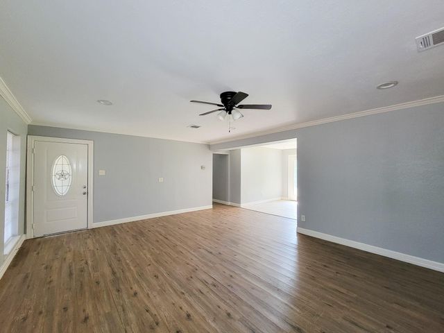 6109 Arthington Street, Houston, TX 77053
