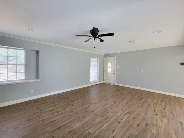 6109 Arthington Street, Houston, TX 77053