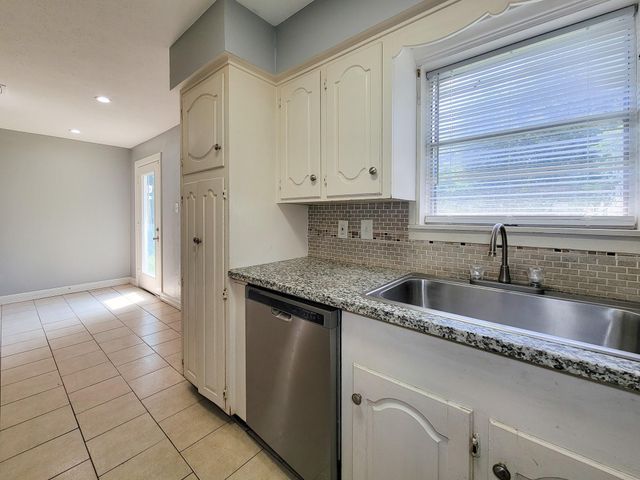 6109 Arthington Street, Houston, TX 77053