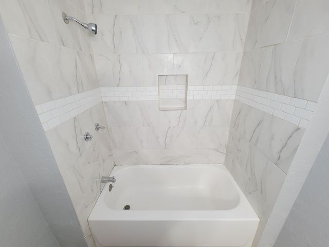 6109 Arthington Street, Houston, TX 77053