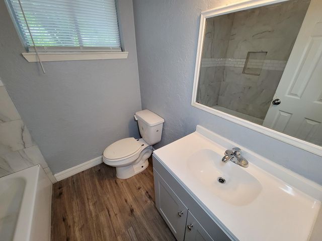 6109 Arthington Street, Houston, TX 77053
