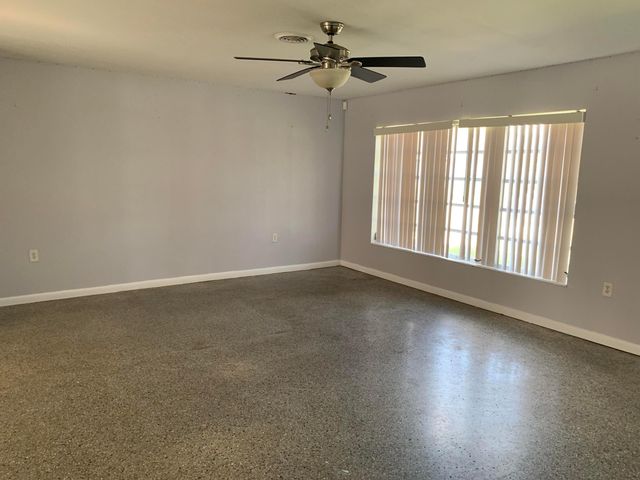 363 Hosbine Street, Fort Pierce, FL 34982