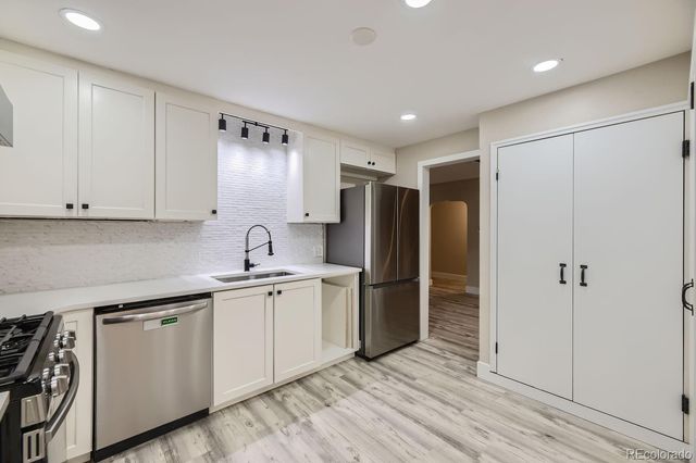 3000 S Colorado Boulevard, Denver, CO 80222