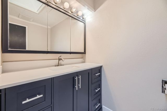 3000 S Colorado Boulevard, Denver, CO 80222