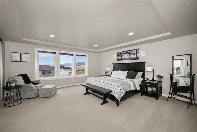 2327 S Fairmont Estates Dr, Greenacres, WA 99016