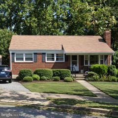 104 GLENRAE DR, Baltimore, MD 21228