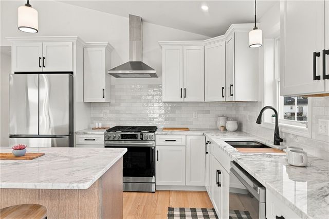 36 Vineyard Avenue, Cumberland, RI 02864