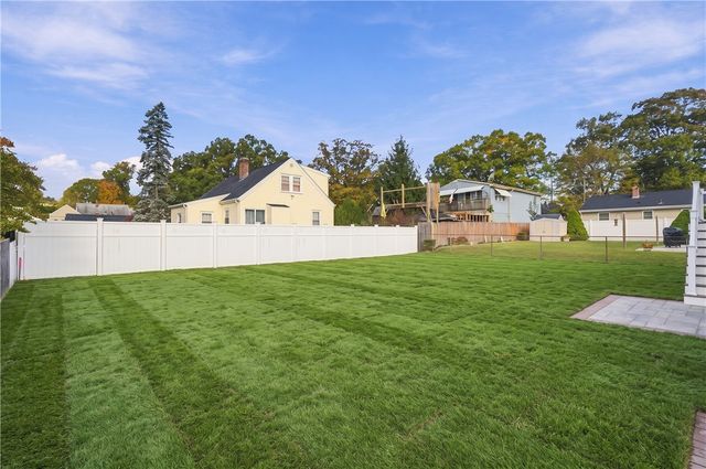 36 Vineyard Avenue, Cumberland, RI 02864