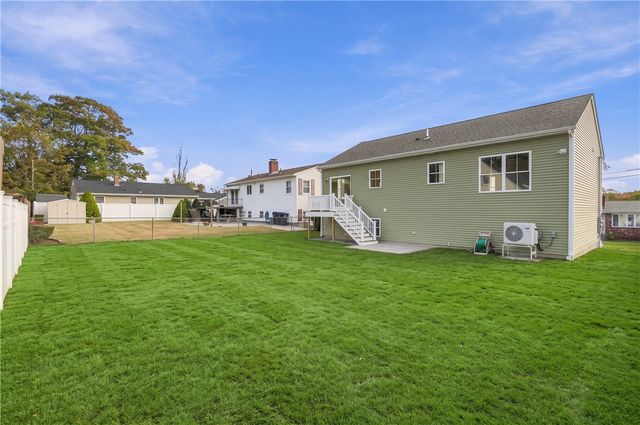 36 Vineyard Avenue, Cumberland, RI 02864