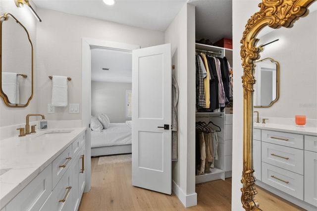 2618 S BRYANT CIRCLE, Tampa, FL 33629