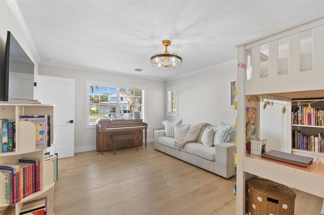 2618 S BRYANT CIRCLE, Tampa, FL 33629