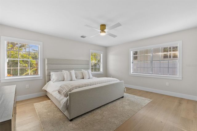 2618 S BRYANT CIRCLE, Tampa, FL 33629