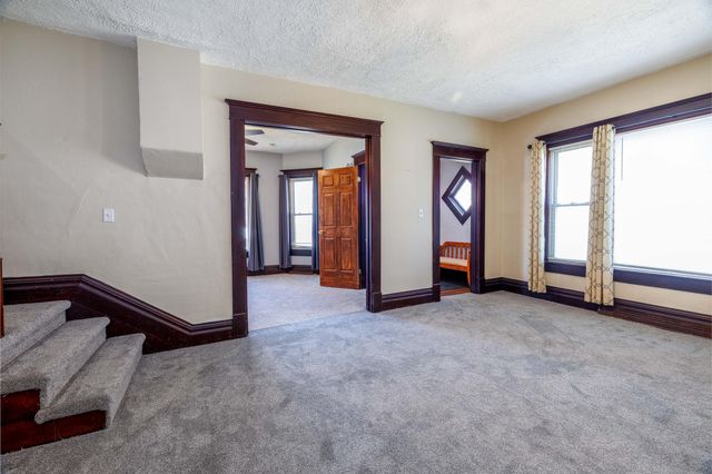 103 W Lincoln Street, Kentland, IN 47951