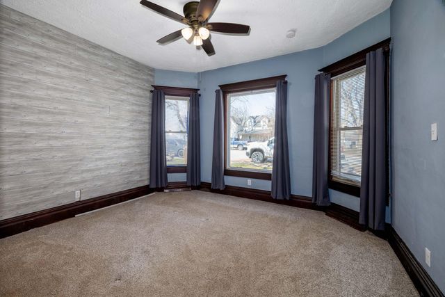 103 W Lincoln Street, Kentland, IN 47951