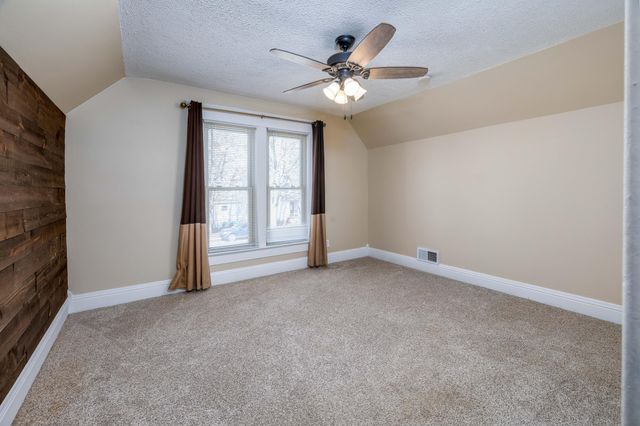 103 W Lincoln Street, Kentland, IN 47951