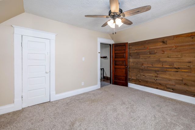 103 W Lincoln Street, Kentland, IN 47951