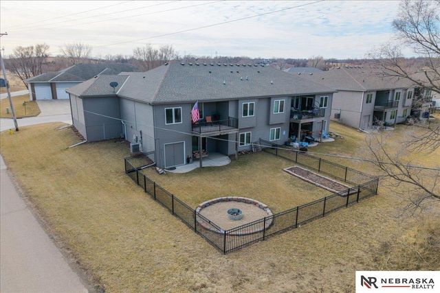 2602 Fountain Circle, Plattsmouth, NE 68048