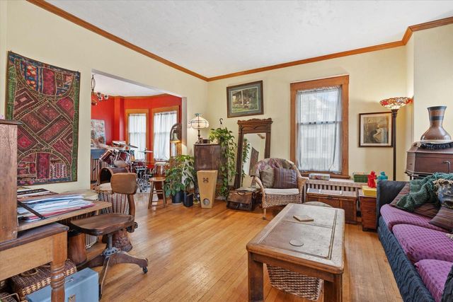 1701 E Lafayette PLACE, Milwaukee, WI 53202