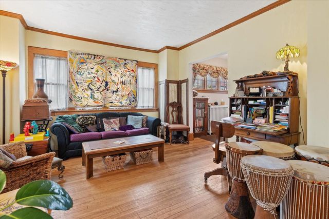 1701 E Lafayette PLACE, Milwaukee, WI 53202