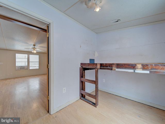 13577 COUNTYLINE CHURCH RD, Woodford, VA 22580