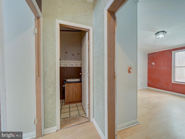 13577 COUNTYLINE CHURCH RD, Woodford, VA 22580