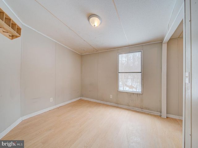 13577 COUNTYLINE CHURCH RD, Woodford, VA 22580