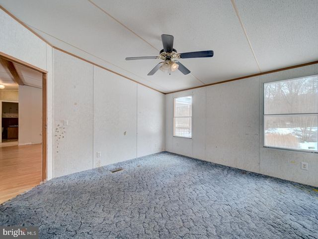 13577 COUNTYLINE CHURCH RD, Woodford, VA 22580