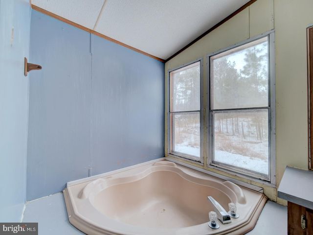 13577 COUNTYLINE CHURCH RD, Woodford, VA 22580