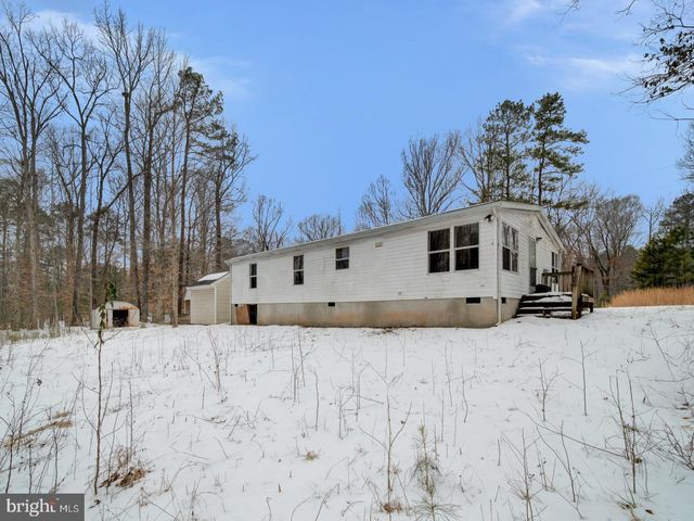 13577 COUNTYLINE CHURCH RD, Woodford, VA 22580