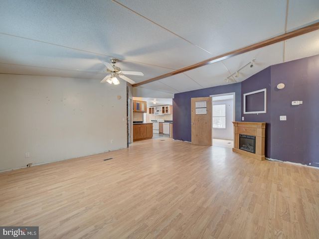 13577 COUNTYLINE CHURCH RD, Woodford, VA 22580